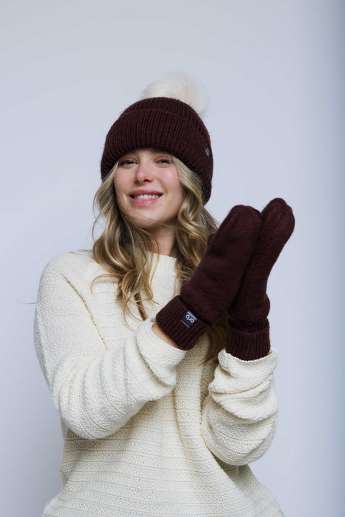 Snowflake-Lined Mitts